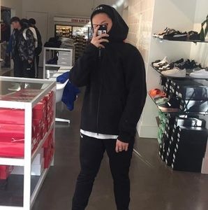 Meet your Posher, Minh